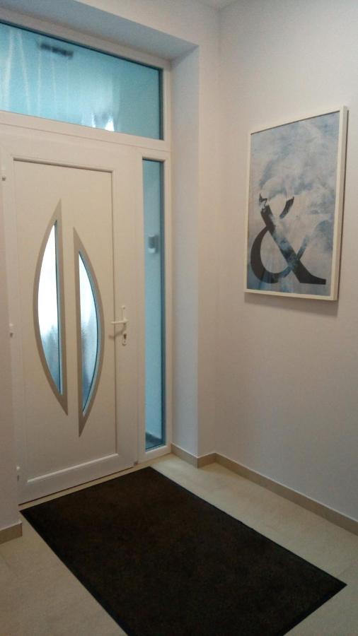 Loli Apartman Miskolc Esterno foto