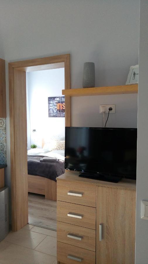 Loli Apartman Miskolc Esterno foto