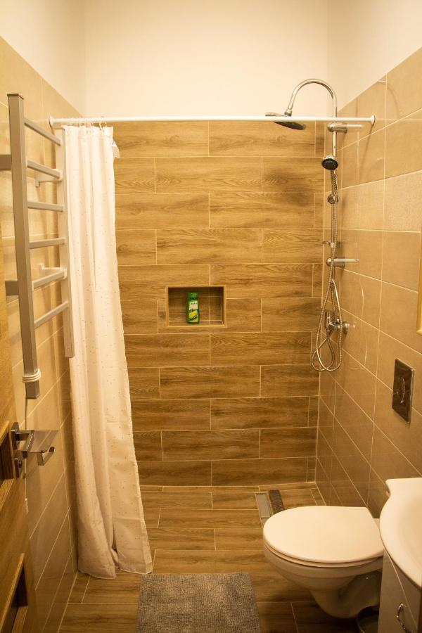 Loli Apartman Miskolc Esterno foto