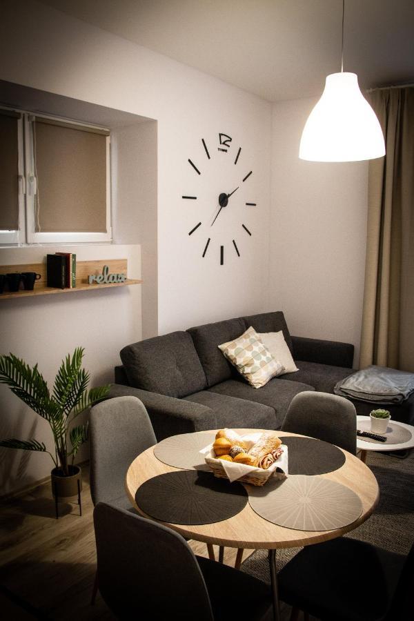 Loli Apartman Miskolc Esterno foto